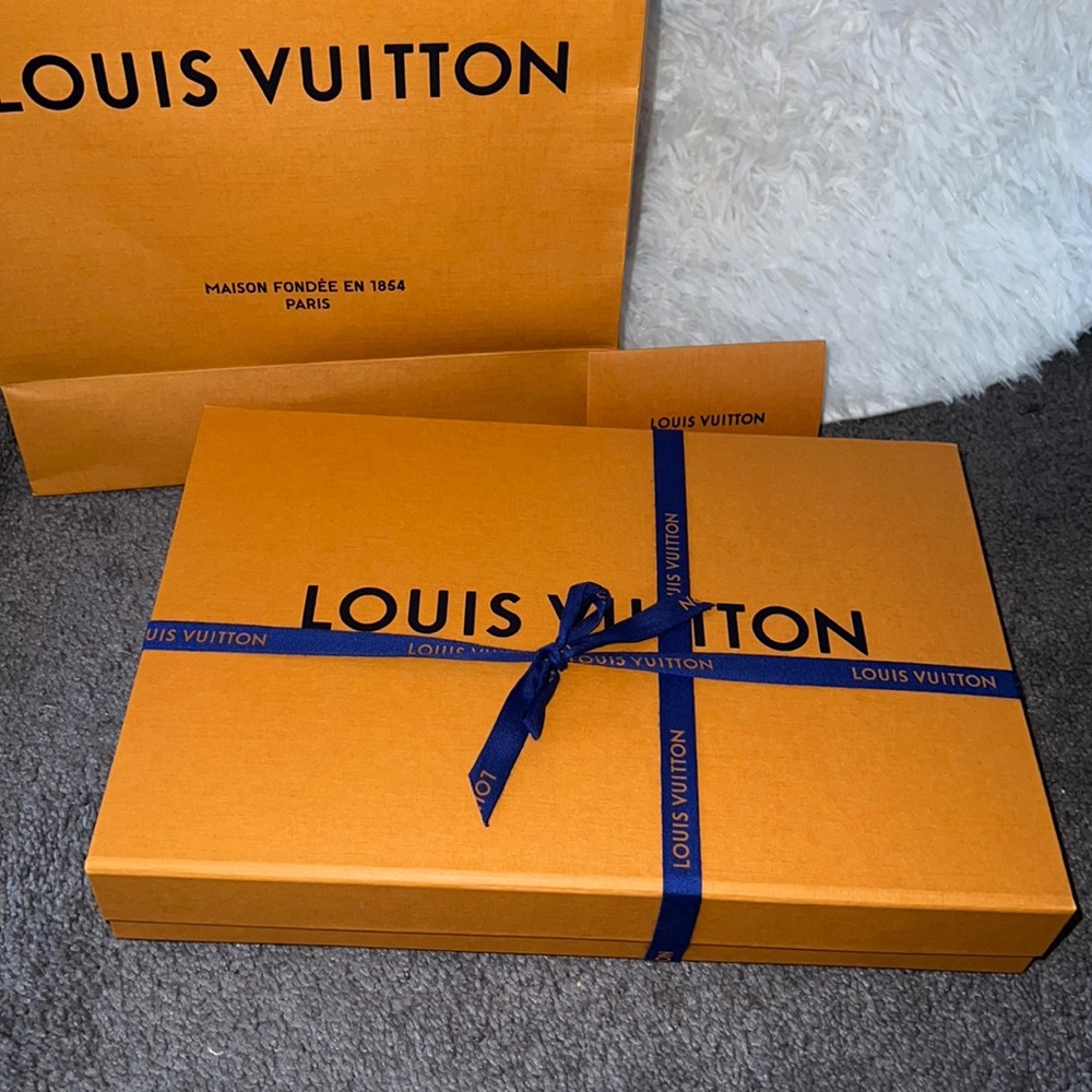NWT Louis Vuitton BB Bandeau - Picture 3 of 12